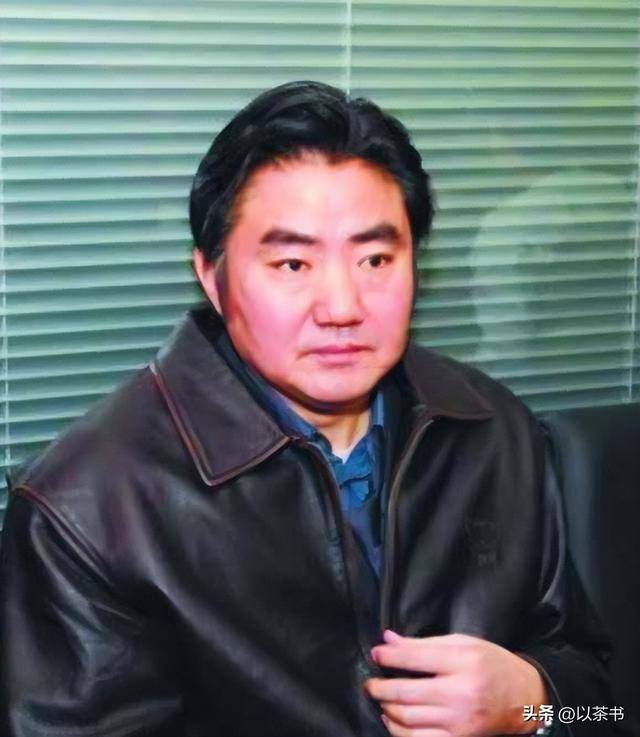 孙凤武现状：胖了很多，曾为前途娶恩师女儿，退休后专注篮球教学