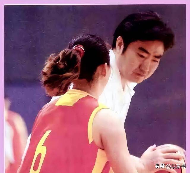 孙凤武现状：胖了很多，曾为前途娶恩师女儿，退休后专注篮球教学