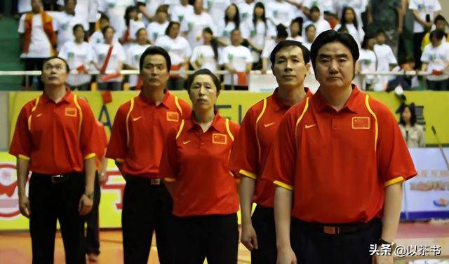 孙凤武现状：胖了很多，曾为前途娶恩师女儿，退休后专注篮球教学