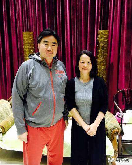 孙凤武现状：胖了很多，曾为前途娶恩师女儿，退休后专注篮球教学
