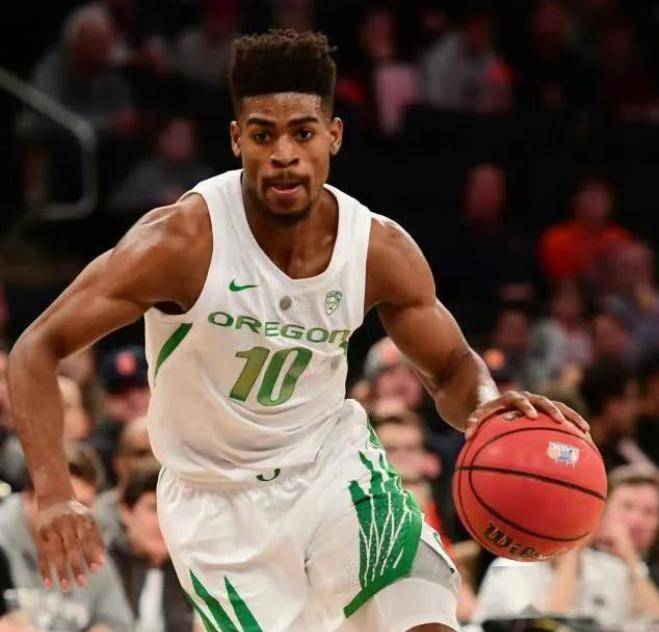 北京首钢神秘新援抵达球队！NBA落选秀，身高1米93，高额买断费