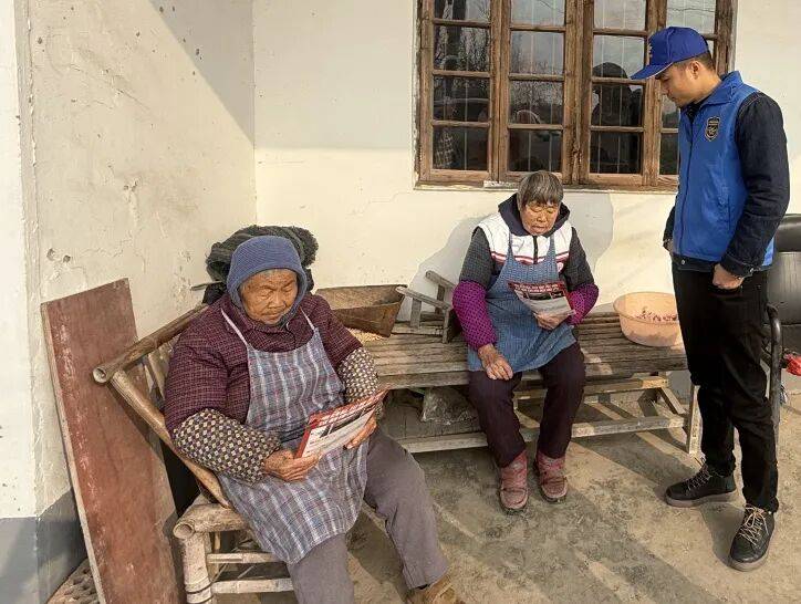 上门入户在行动｜奉贤区持续开展上门关怀