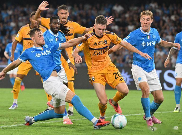 竞彩买球网-意甲：那不勒斯客场迎战热那亚，历史交锋不败战绩能否延续？足球赛事分析