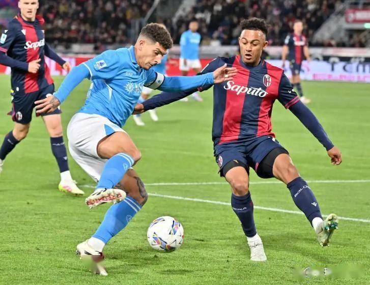 意甲：那不勒斯客场迎战热那亚，历史交锋不败战绩能否延续？足球赛事分析